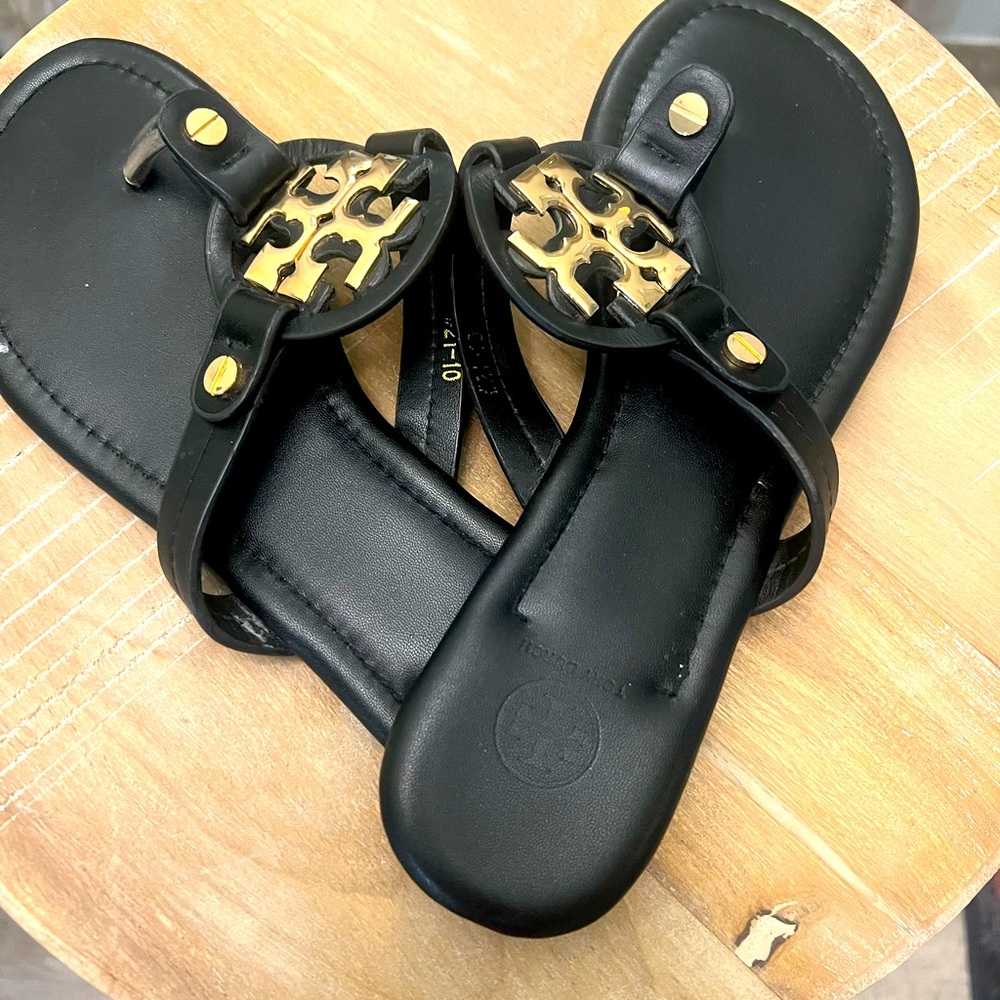 Tory Burch Miller Metal Black and Gold